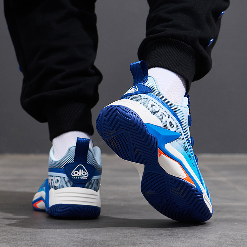 Sepatu Bulu Tangkis Ringan dan - Table Tennis Volleyball ulasan dan harga